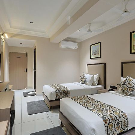 Hotel Royal Town Ahmedabad Luaran gambar