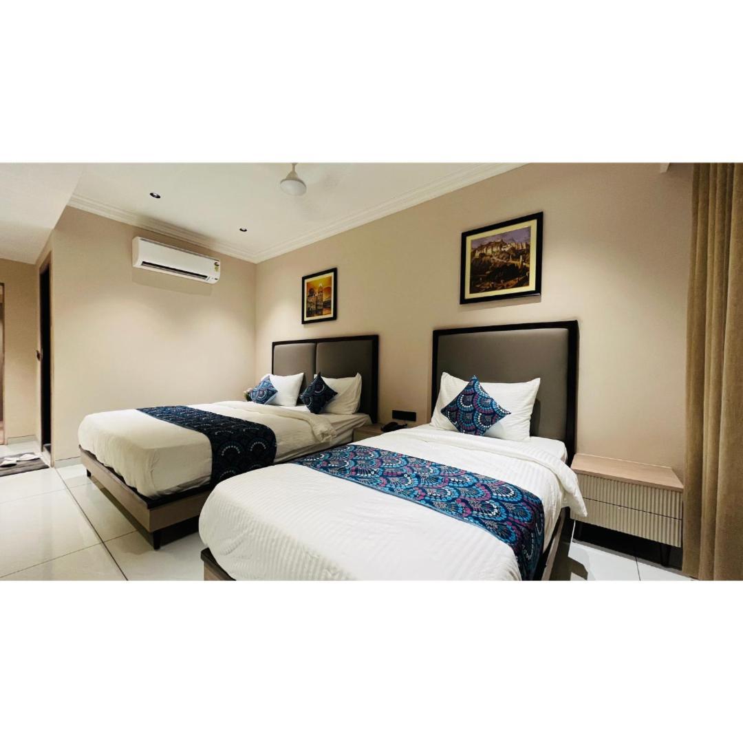 Hotel Royal Town Ahmedabad Luaran gambar
