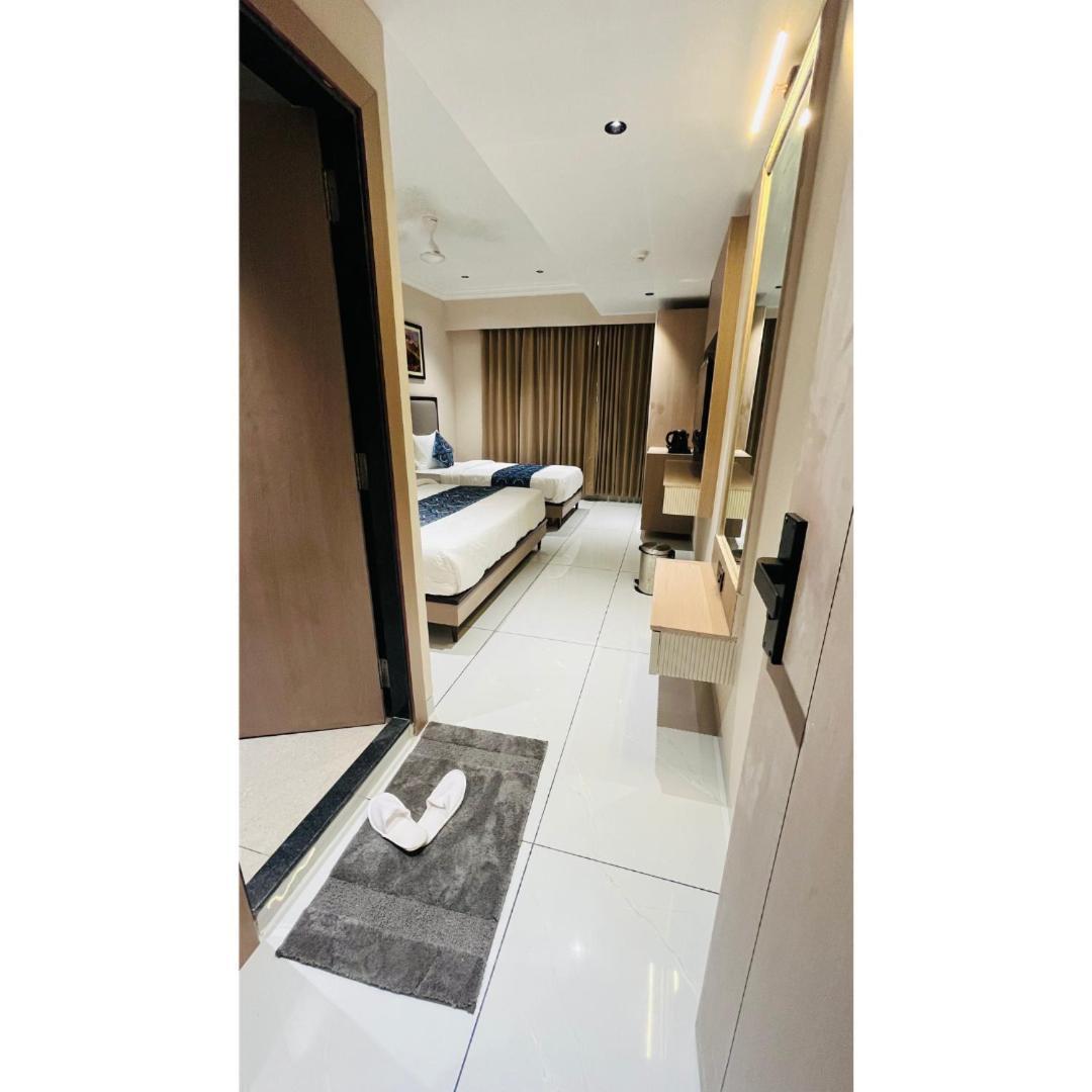 Hotel Royal Town Ahmedabad Luaran gambar