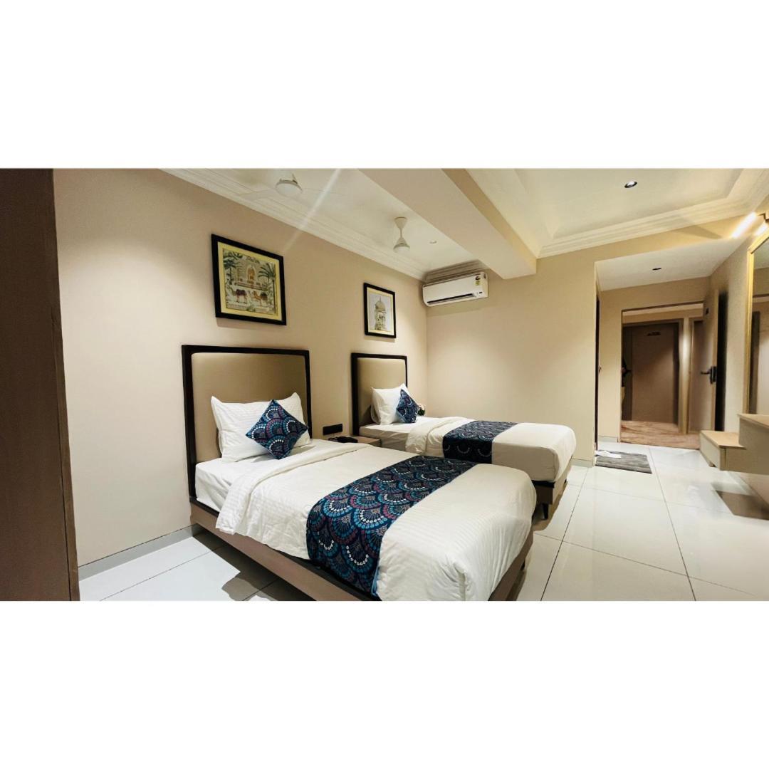 Hotel Royal Town Ahmedabad Luaran gambar