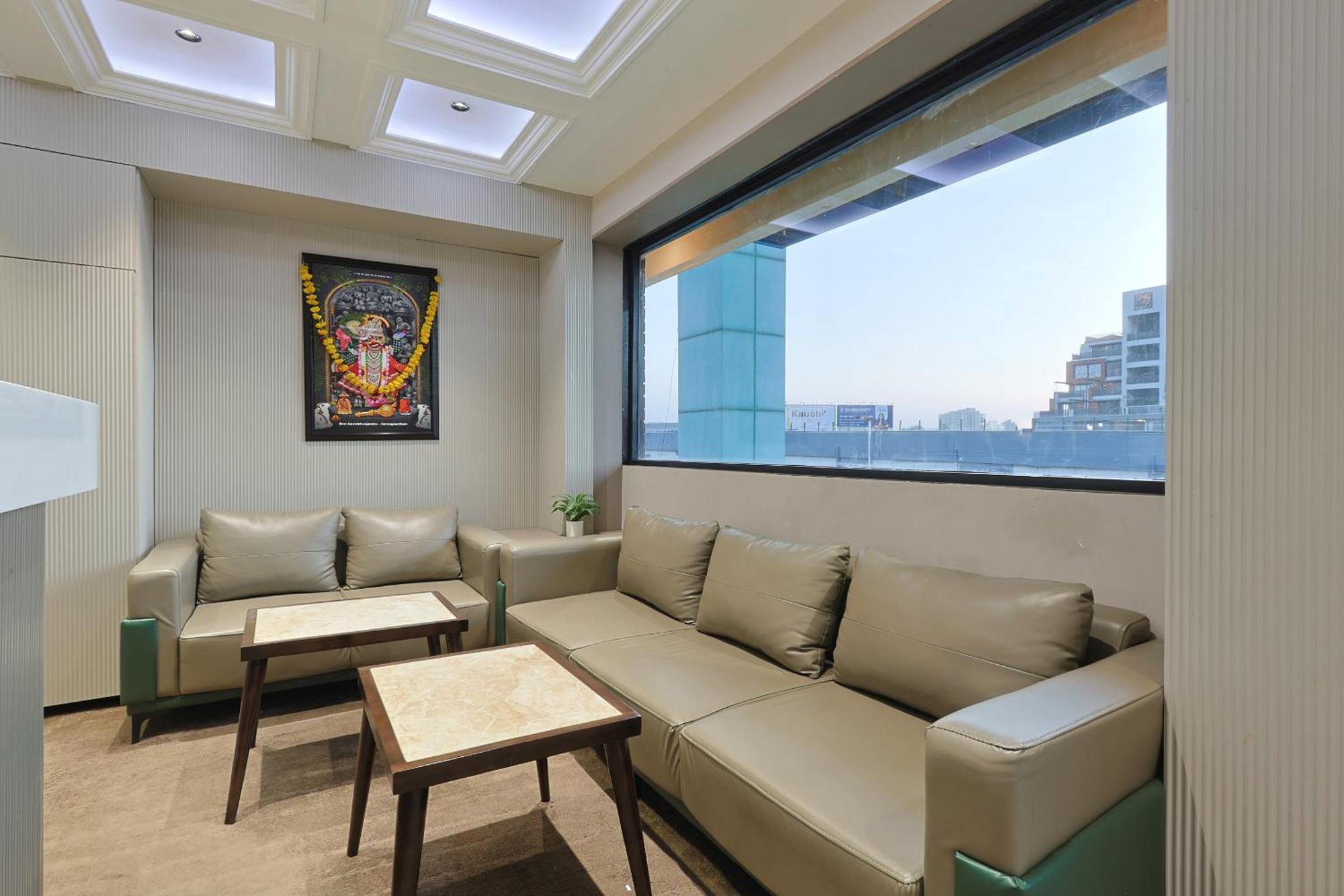 Hotel Royal Town Ahmedabad Luaran gambar