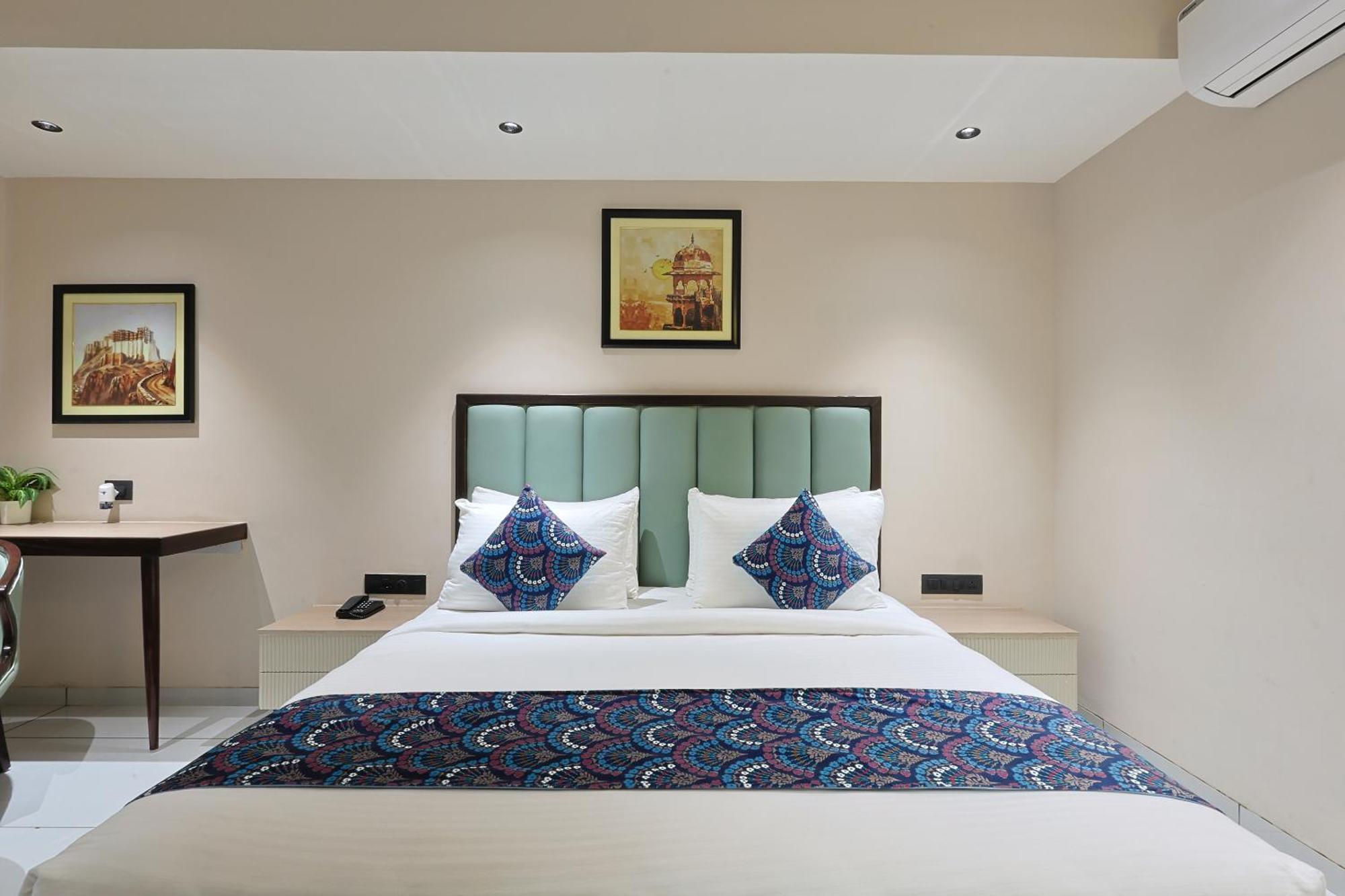 Hotel Royal Town Ahmedabad Luaran gambar