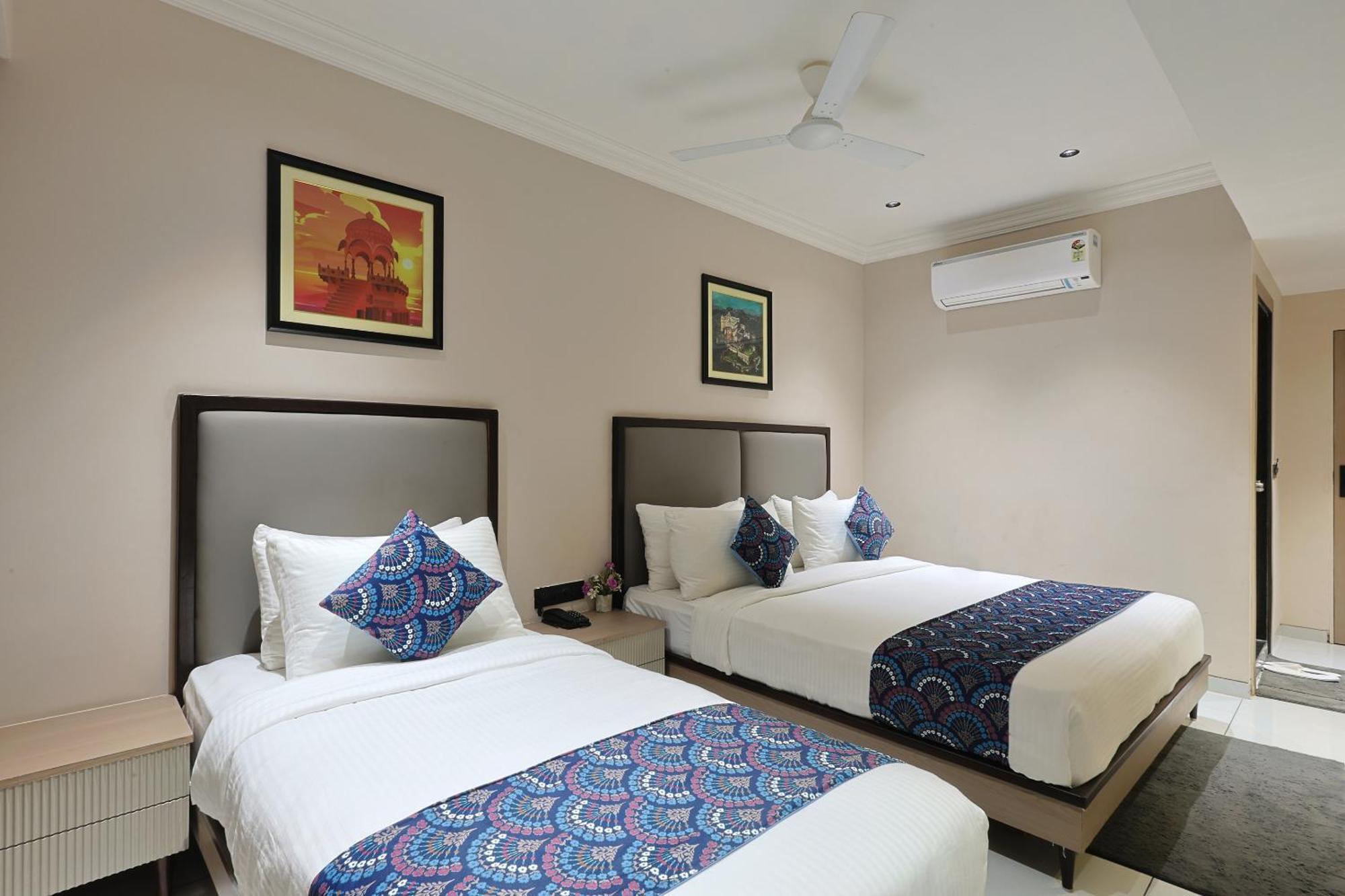 Hotel Royal Town Ahmedabad Luaran gambar