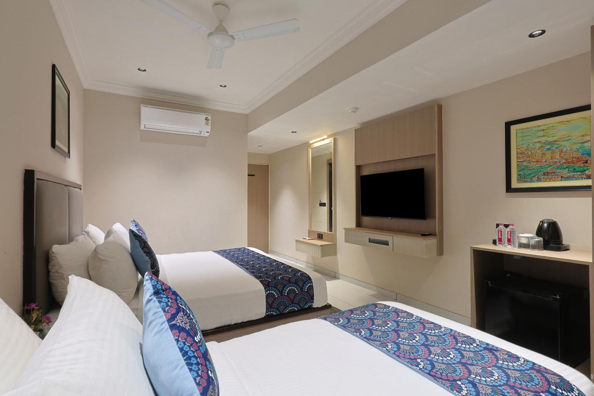 Hotel Royal Town Ahmedabad Luaran gambar