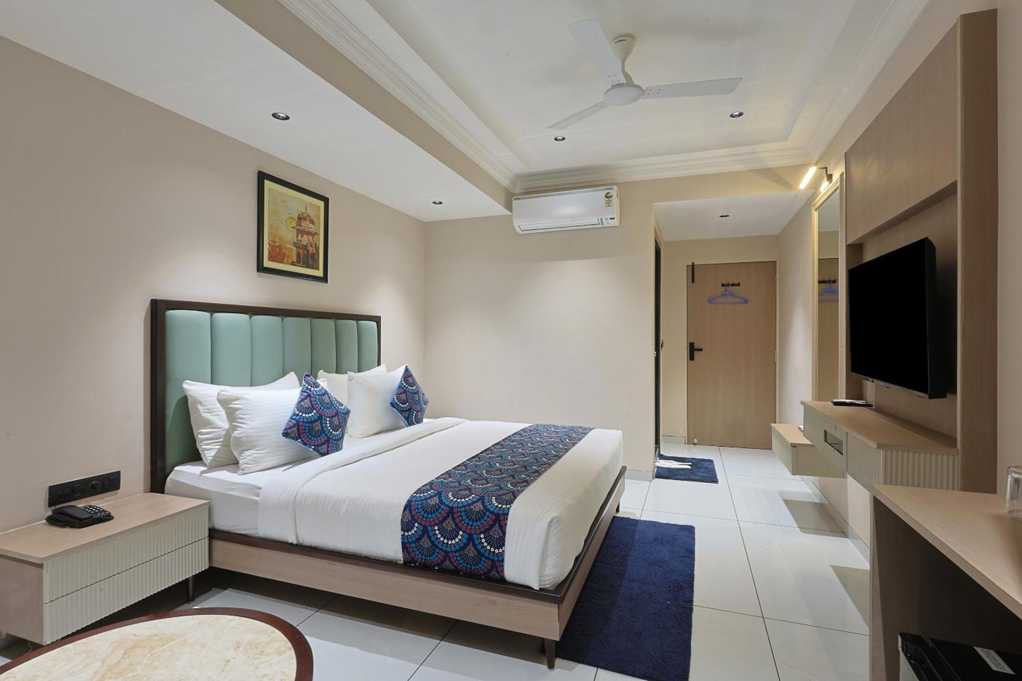 Hotel Royal Town Ahmedabad Luaran gambar