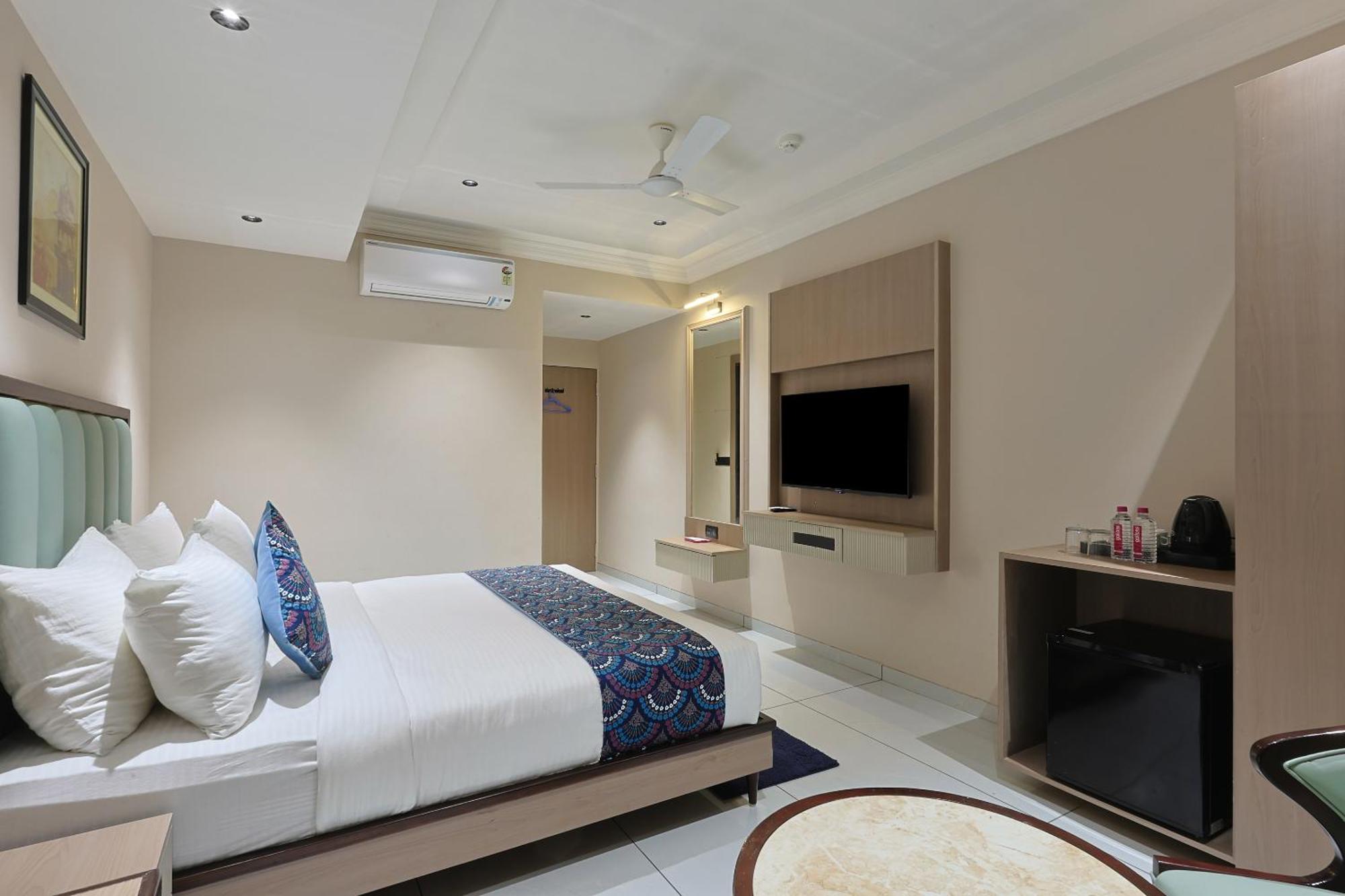 Hotel Royal Town Ahmedabad Luaran gambar
